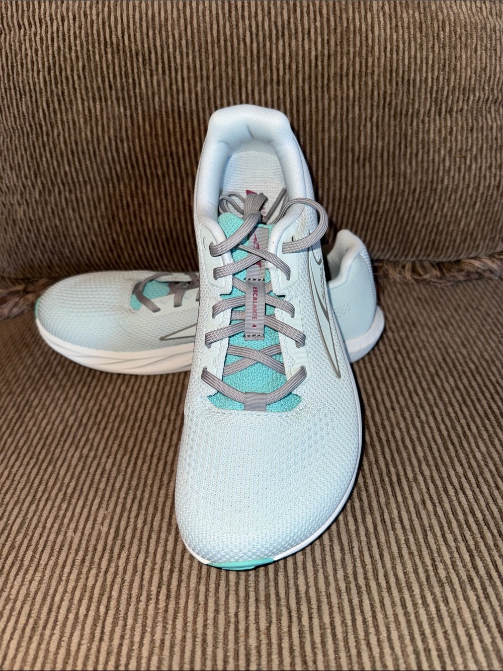 Ladies Altra Escalante 4. Sz6 LNC